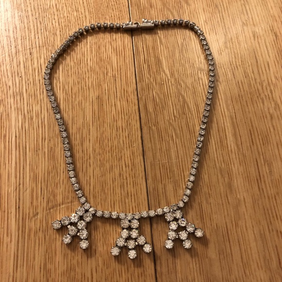 Vintage Jewelry - Vintage 💎 Crystal Necklace